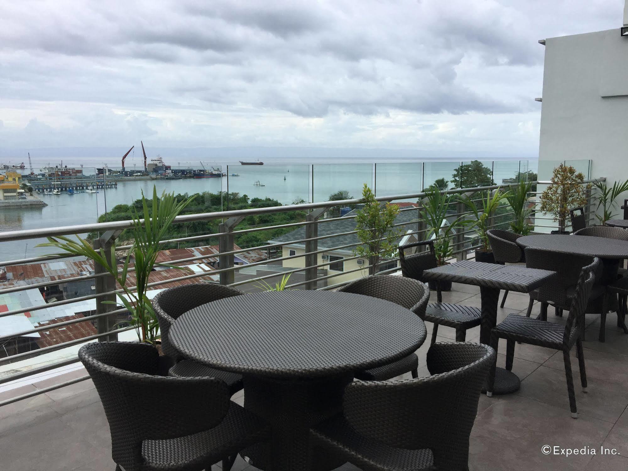 Belian Hotel Tagbilaran Exterior foto