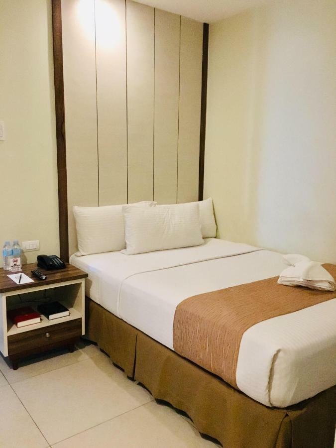 Belian Hotel Tagbilaran Exterior foto